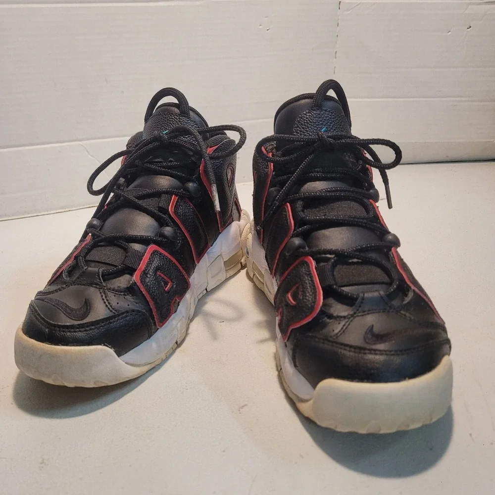 Nike Air More Uptempo GS Bred Size 6.5Y DJ4610-001 Used
